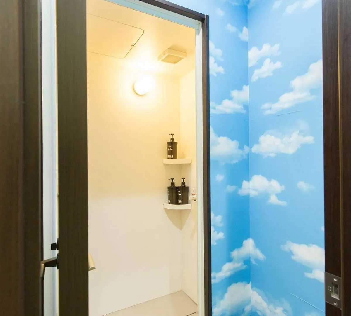Backpackers Hotel Toyo Osaka Japón
